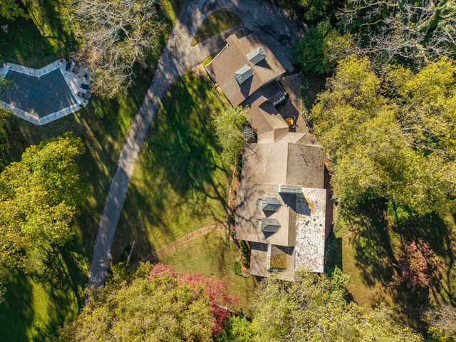 2801 S Lone Pine Avenue, Springfield, MO 65804