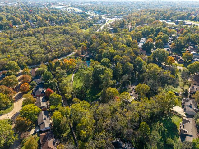 2801 S Lone Pine Avenue, Springfield, MO 65804