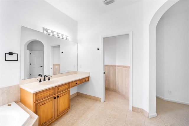 11217 NW 68th Place, Parkland, FL 33076