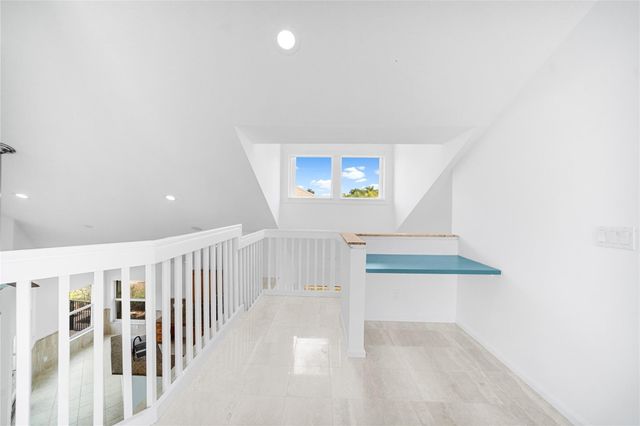 11217 NW 68th Place, Parkland, FL 33076