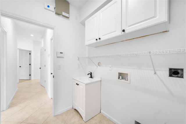 11217 NW 68th Place, Parkland, FL 33076