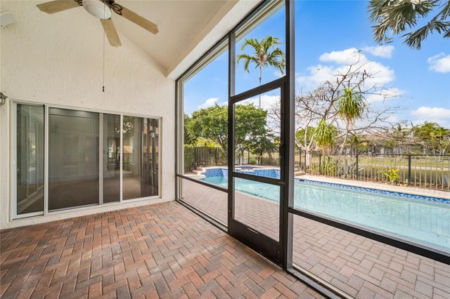 11217 NW 68th Place, Parkland, FL 33076