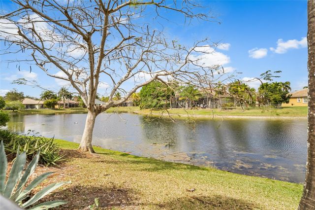 11217 NW 68th Place, Parkland, FL 33076