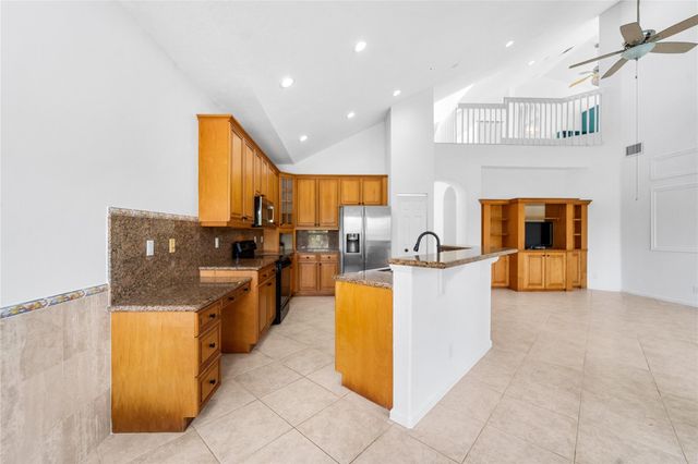 11217 NW 68th Place, Parkland, FL 33076