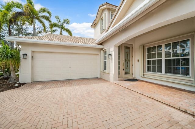 11217 NW 68th Place, Parkland, FL 33076