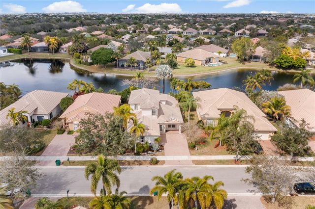 11217 NW 68th Place, Parkland, FL 33076