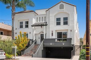 5224 Corteen Pl. 1, Valley Village, CA 91607