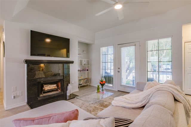 3105 San Jacinto Street 104, Dallas, TX 75204