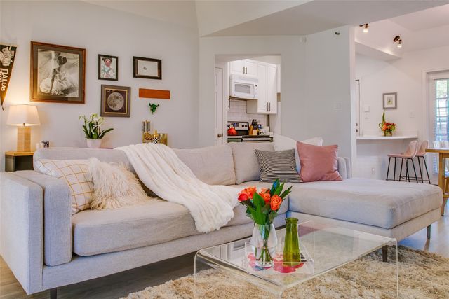 3105 San Jacinto Street 104, Dallas, TX 75204