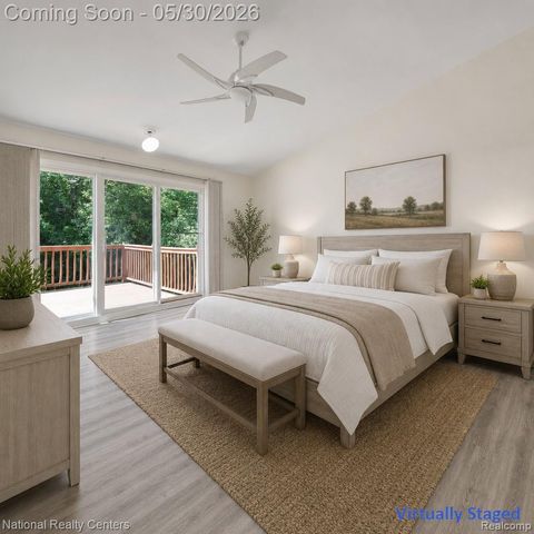 47245 N Pointe Drive, Canton Charter Township, MI 48187