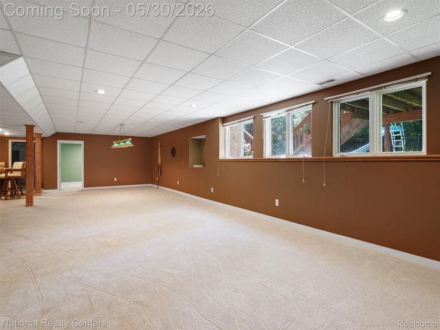 47245 N Pointe Drive, Canton Charter Township, MI 48187