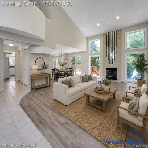 47245 N Pointe Drive, Canton Charter Township, MI 48187