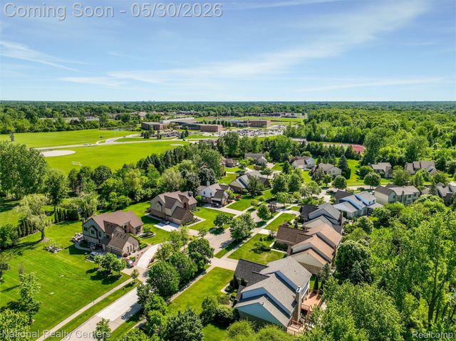 47245 N Pointe Drive, Canton Charter Township, MI 48187