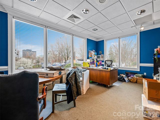77 Central Avenue E, Asheville, NC 28801