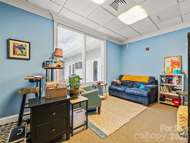 77 Central Avenue E, Asheville, NC 28801