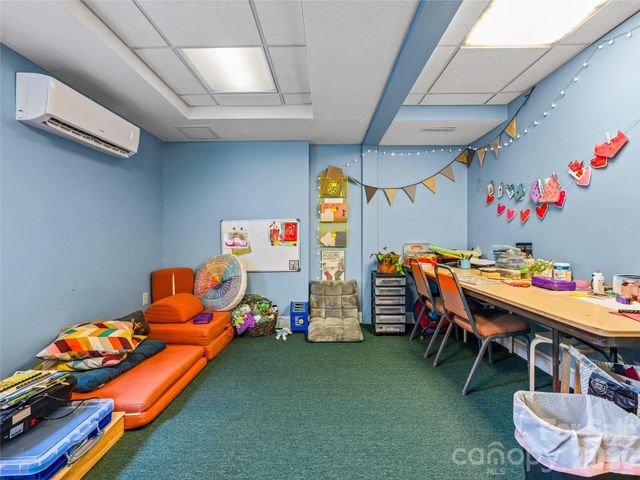 77 Central Avenue E, Asheville, NC 28801