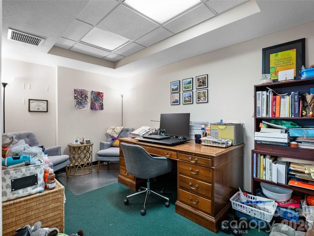 77 Central Avenue E, Asheville, NC 28801