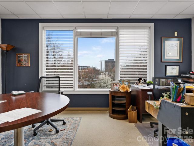 77 Central Avenue E, Asheville, NC 28801