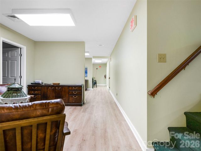 77 Central Avenue E, Asheville, NC 28801