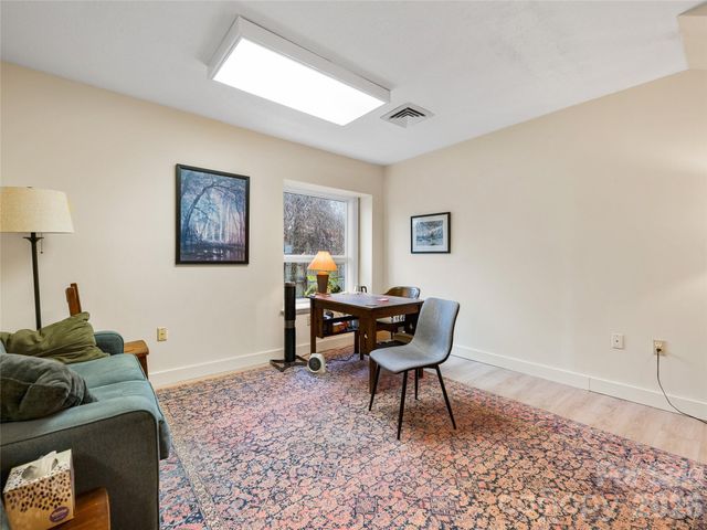 77 Central Avenue E, Asheville, NC 28801