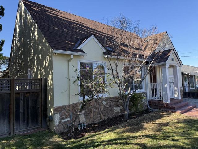 126 W 39th Avenue, San Mateo, CA 94403