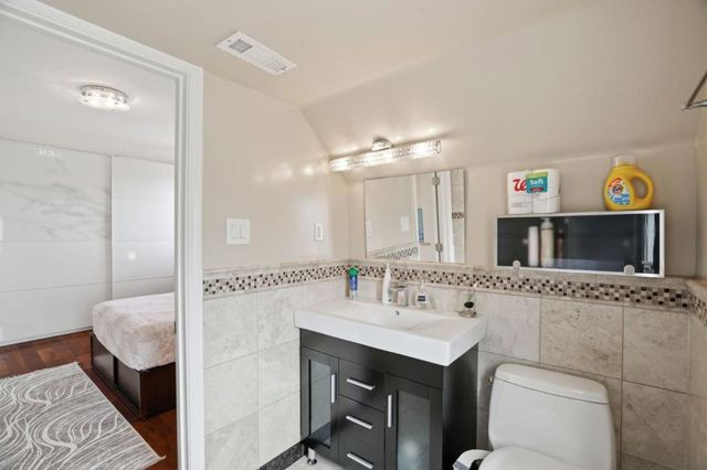 126 W 39th Avenue, San Mateo, CA 94403