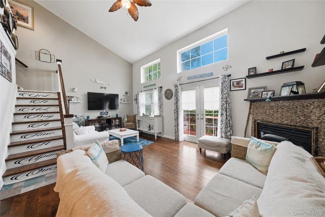 89 Northwood Boulevard, Central Islip, NY 11722