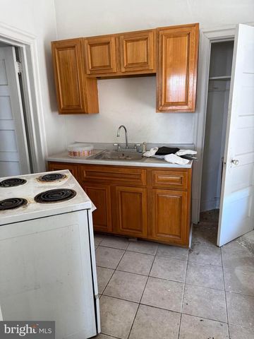 4712 OXFORD AVE, Philadelphia, PA 19124
