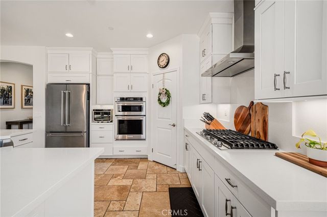 16083 Muirfield, Fontana, CA 92336