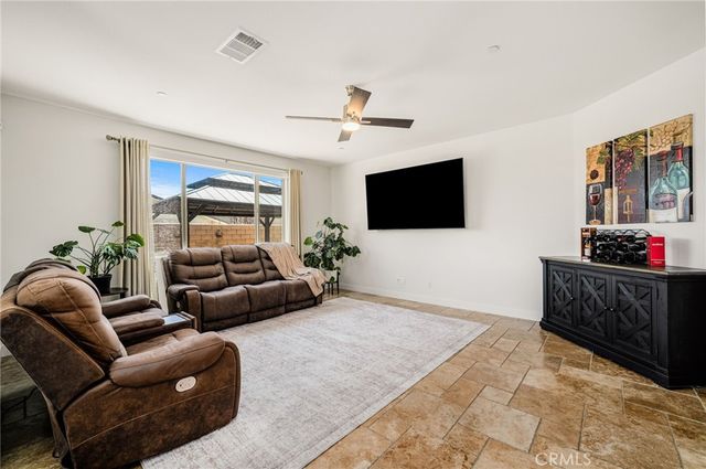 16083 Muirfield, Fontana, CA 92336