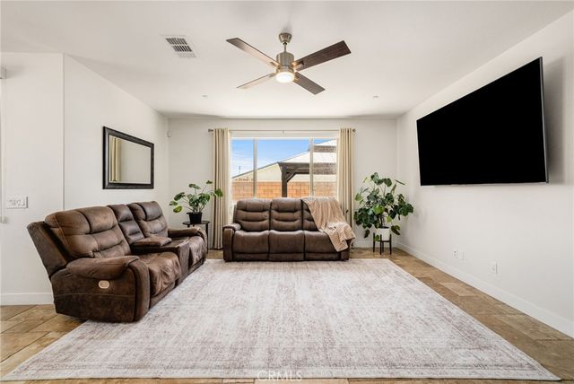 16083 Muirfield, Fontana, CA 92336