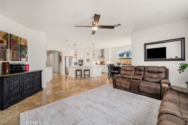 16083 Muirfield, Fontana, CA 92336
