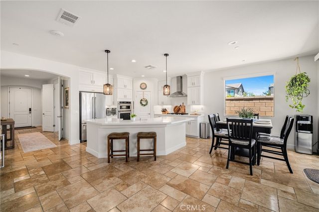 16083 Muirfield, Fontana, CA 92336