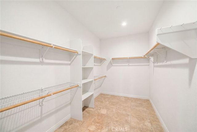 16083 Muirfield, Fontana, CA 92336