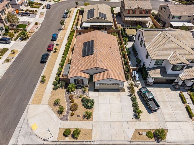 16083 Muirfield, Fontana, CA 92336