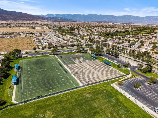 16083 Muirfield, Fontana, CA 92336