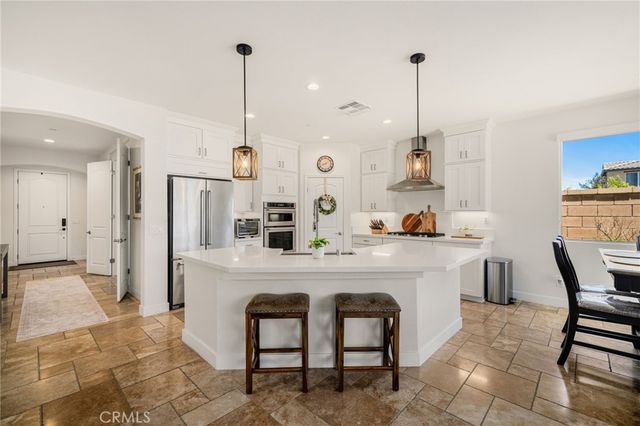 16083 Muirfield, Fontana, CA 92336