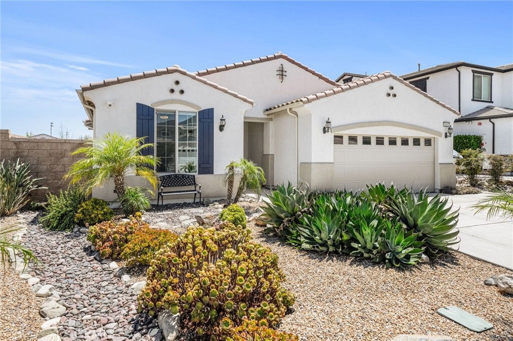 16083 Muirfield, Fontana, CA 92336