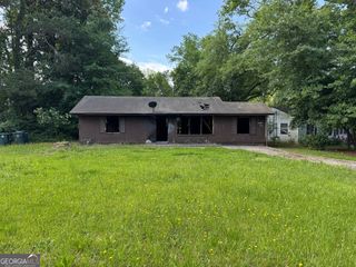 3910 Saint Charles Place, Macon, GA 31206
