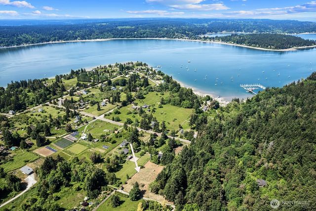 9438 SW 266th Lane, Vashon, WA 98070