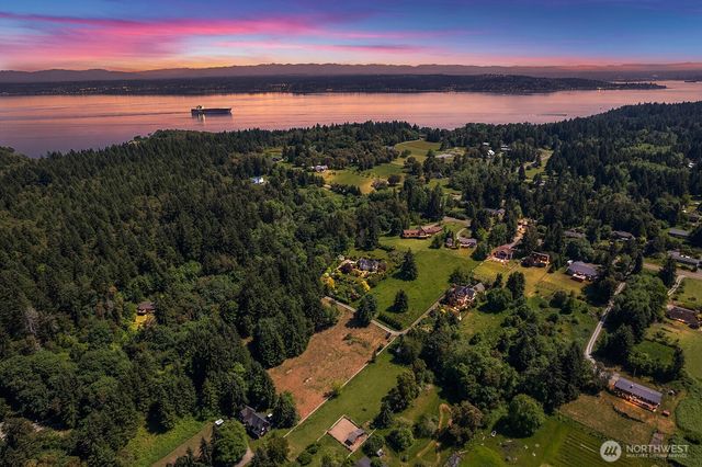 9438 SW 266th Lane, Vashon, WA 98070