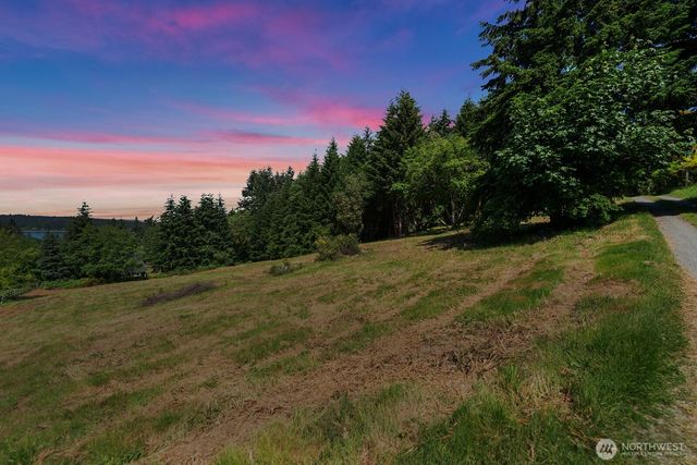 9438 SW 266th Lane, Vashon, WA 98070