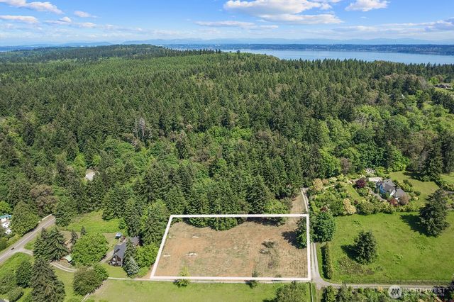 9438 SW 266th Lane, Vashon, WA 98070