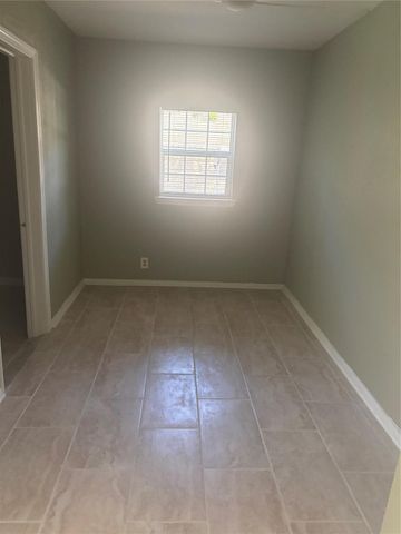 4830 Van Fleet Street, Houston, TX 77033