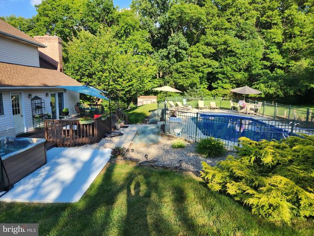 1145 UPPER NIS HOLLOW DR, Lehighton, PA 18235
