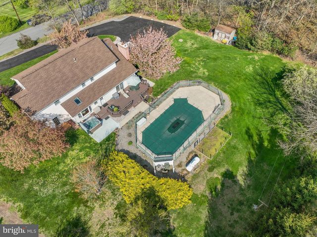 1145 UPPER NIS HOLLOW DR, Lehighton, PA 18235
