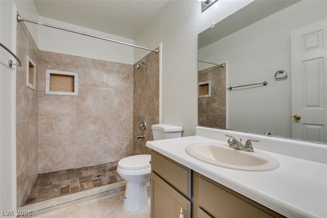 5054 South Rainbow Boulevard 202, Las Vegas, NV 89118