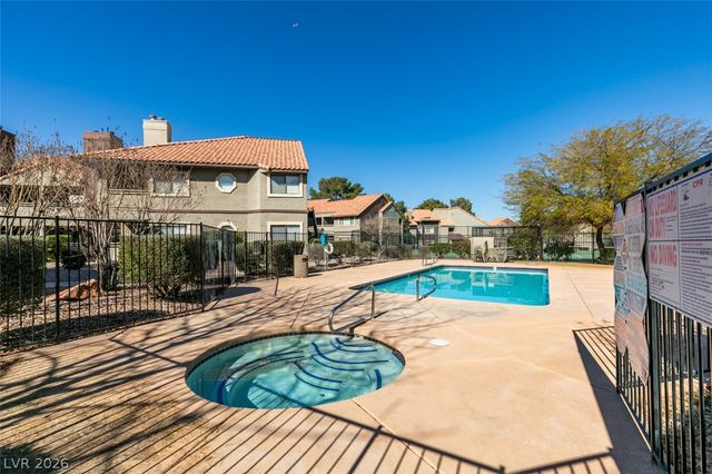 5054 South Rainbow Boulevard 202, Las Vegas, NV 89118
