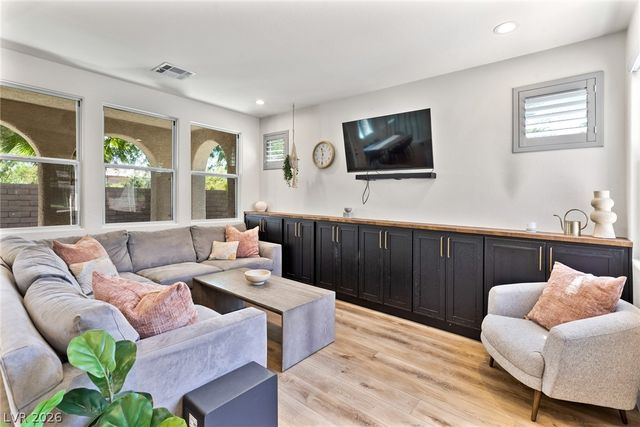 620 Wandering Violets Way, Las Vegas, NV 89138