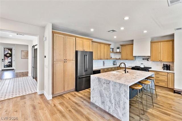 620 Wandering Violets Way, Las Vegas, NV 89138
